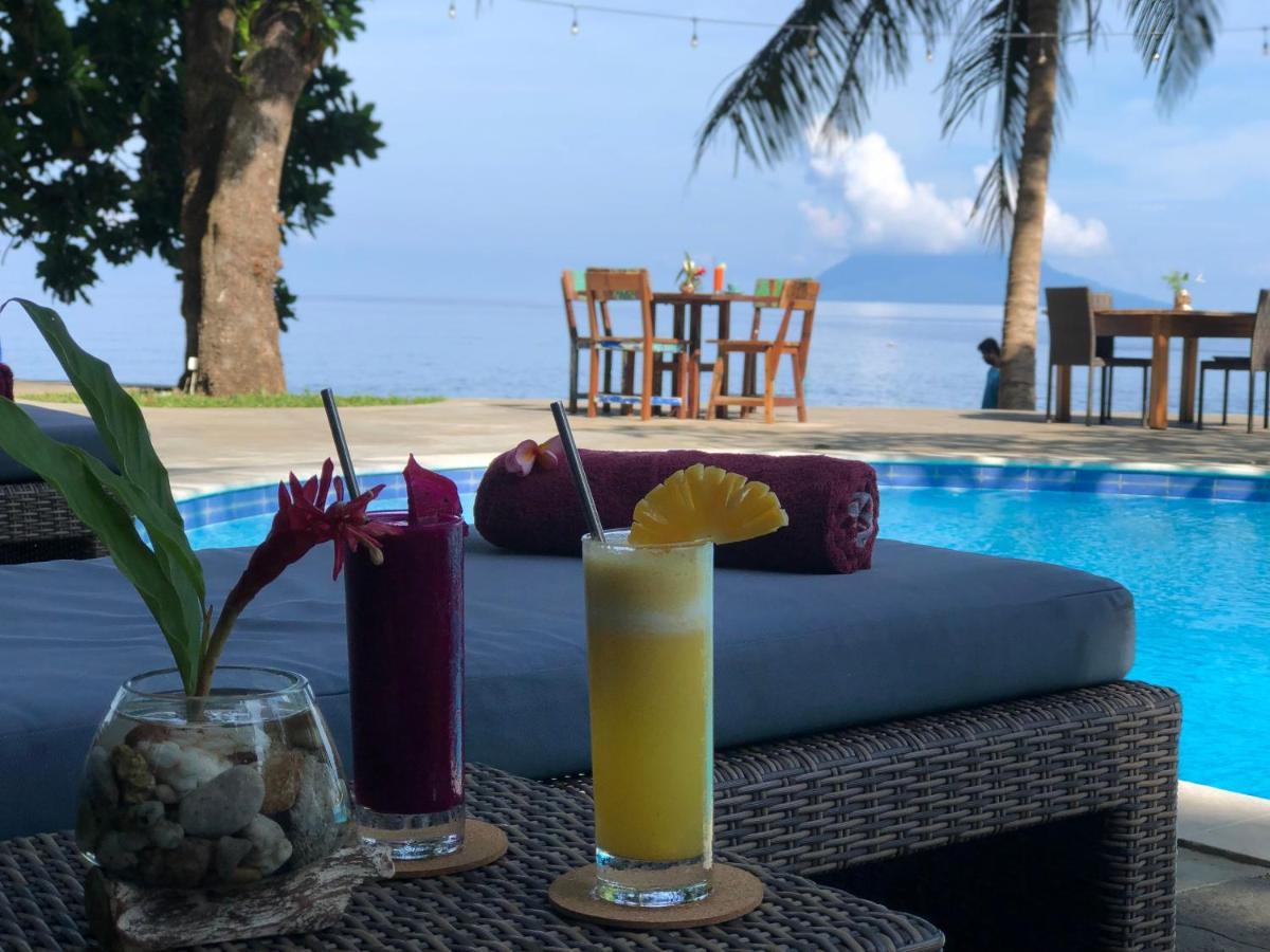 Murex Dive Resort Manado Exteriör bild